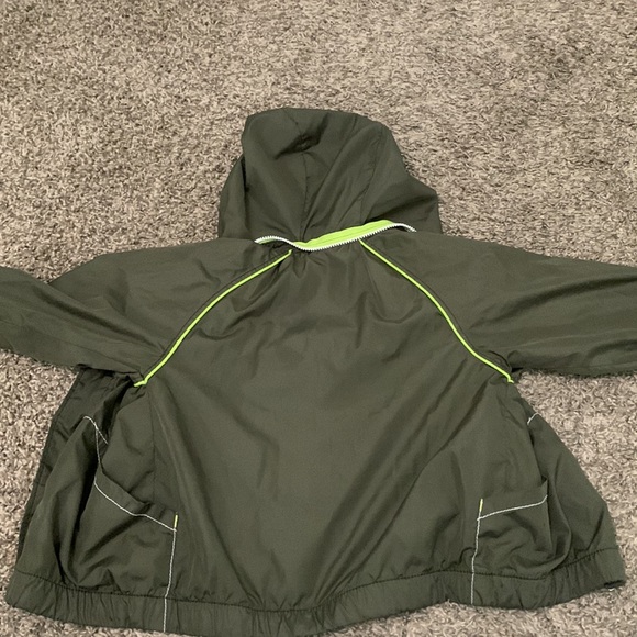 Old Navy Toddler Windbuster - Picture 6 of 9